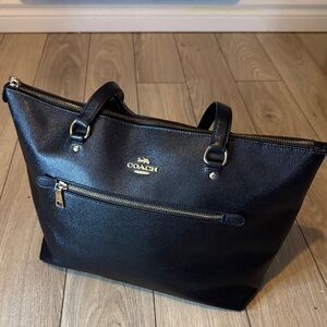 Coach Black Leather  Tote